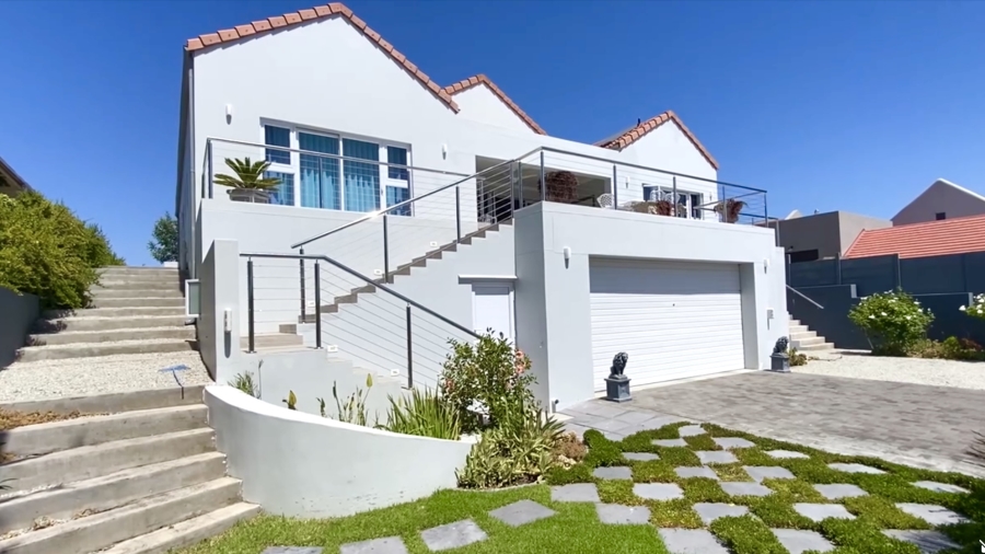 4 Bedroom Property for Sale in Port Owen Western Cape